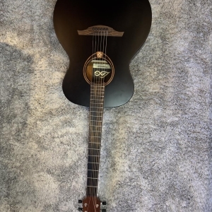 Guitare acoustique T70A Black Satin (BLS) en parfait état