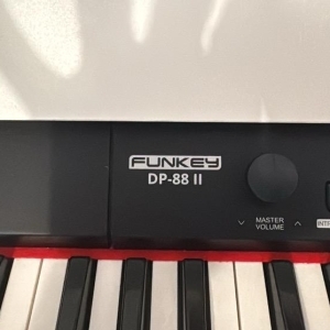 Funkey DP-88 II - piano numérique