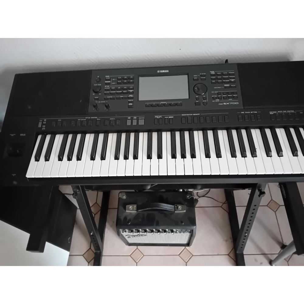 Yamaha PSR-SX700