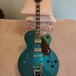 Gretsch G2420T