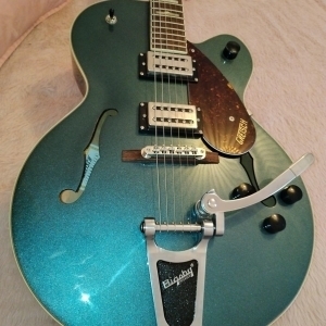 Gretsch G2420T