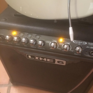 Squier / Line 6 Pack guitare éléctrqiue