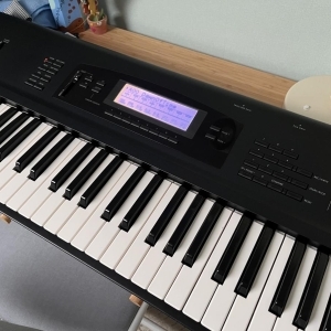 Korg 01/W révisé et écran neuf