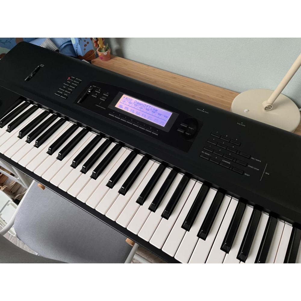 Korg 01/W révisé et écran neuf