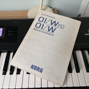 Korg 01/W révisé et écran neuf