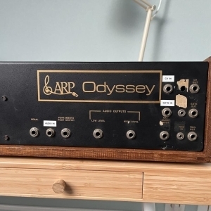 ARP ODYSSEY 2811 MK2 révisé en parfait état transformé en module