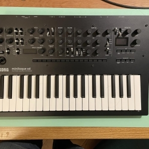 KORG Minilogue XD avec sa boite (comme neuf)