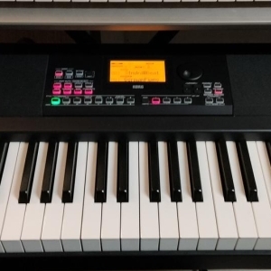 Korg XE 20