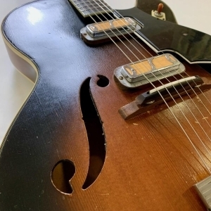 Harmony H70 Meteor 1960 Sunburst