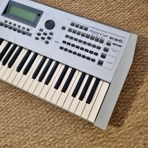 Yamaha Motif ES 6 Production Synthesizer