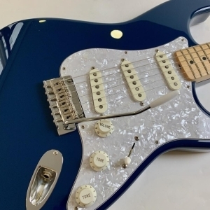 Fender Stratocaster Hybrid 2019 Indigo