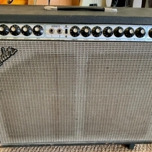 Fender Twin Reverb 2-Channel 100-Watt 2x12" Guitar Combo 1976 Silverface