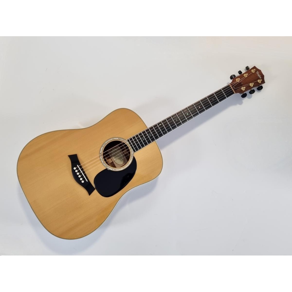 Taylor DN7 Natural 2012 Dreadnought