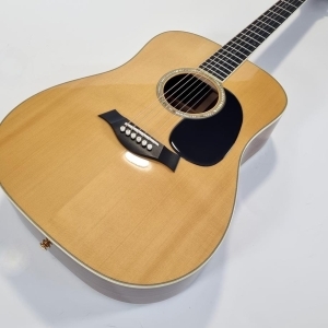 Taylor DN7 Natural 2012 Dreadnought