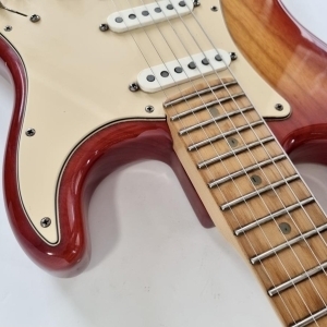 Fender American Standard Stratocaster HSS with Maple Fretboard 2004 Sienna Sunburst