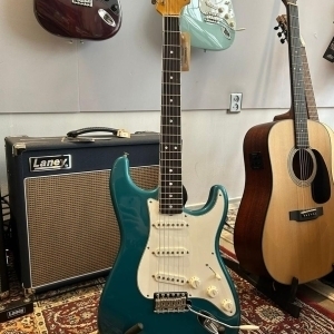 Fender Eric Johnson Signature Stratocaster (Aqua Lucerne Firemist) Ltd. Ed.