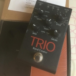 Digitech Trio + Footswitch