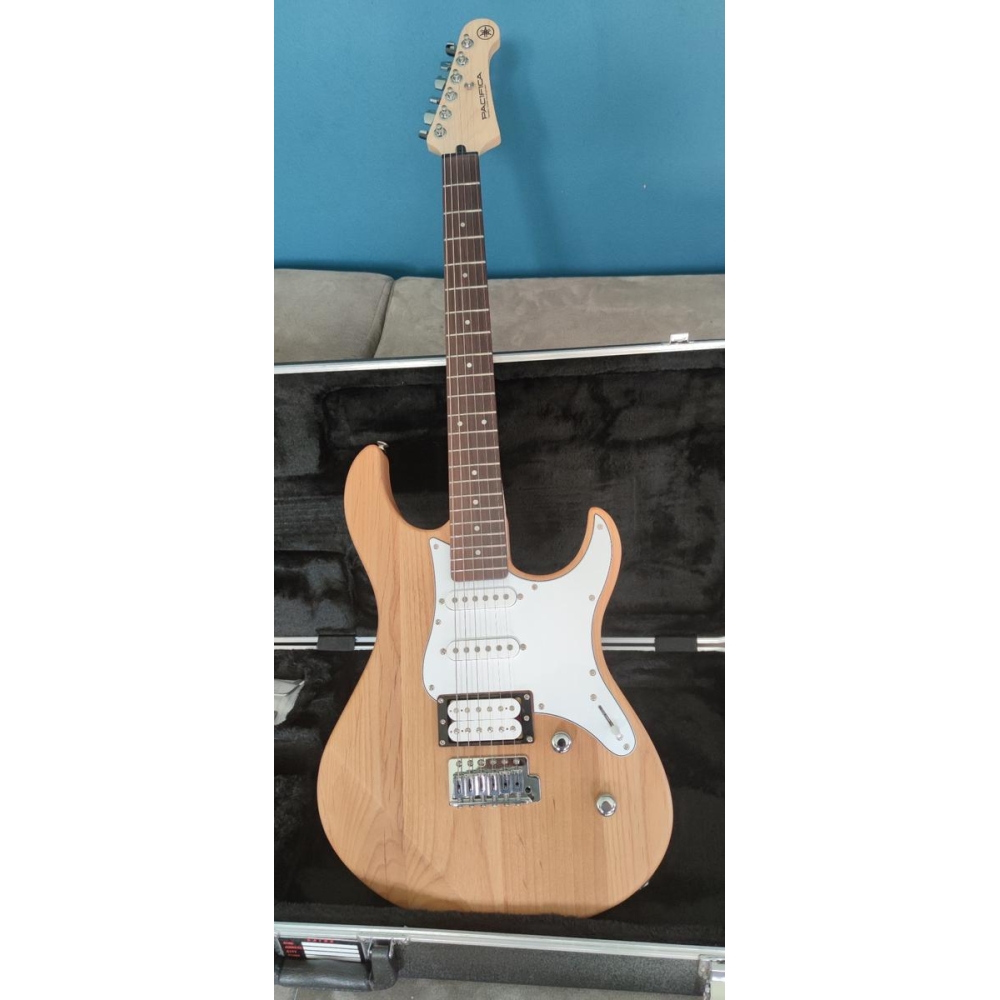 Yamaha Pacifica 112V YNS RL