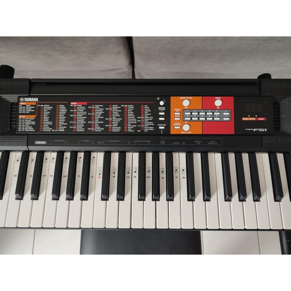 Yamaha PSR F51 Clavier électronique