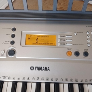 Yamaha PSR E-313 - Clavier arrangeur