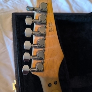 Ibanez rg pour gaucher.