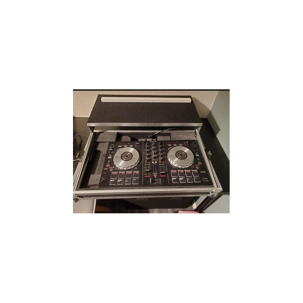 Pioneer DDJ SB2 + flight case