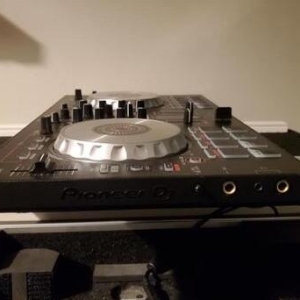 Pioneer DDJ SB2 + flight case