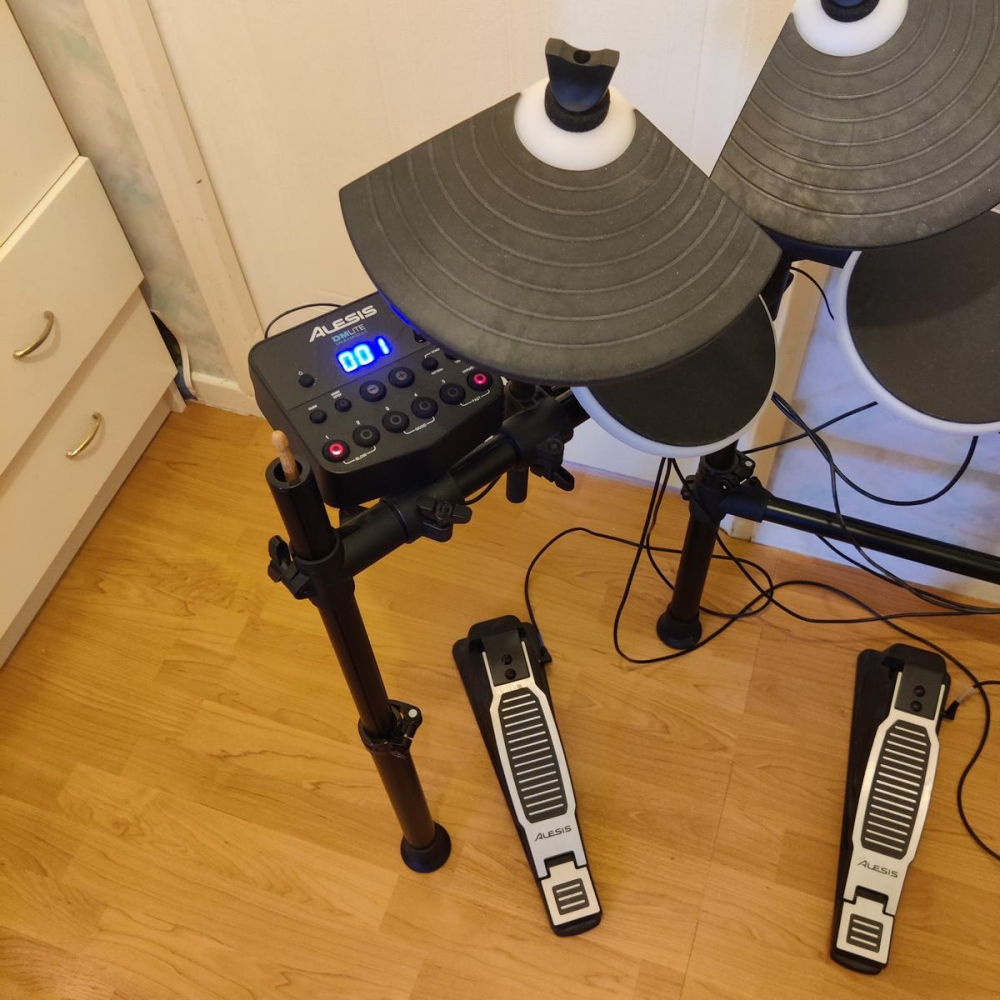 Alesis DM Lite - Batterie électronique