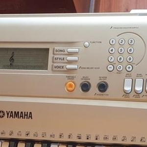 Yamaha PSR-E313 Clavier-Arrangeur