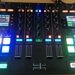 Traktor Kontrol S5 + Sac à dos UDG Ultimate Backpack