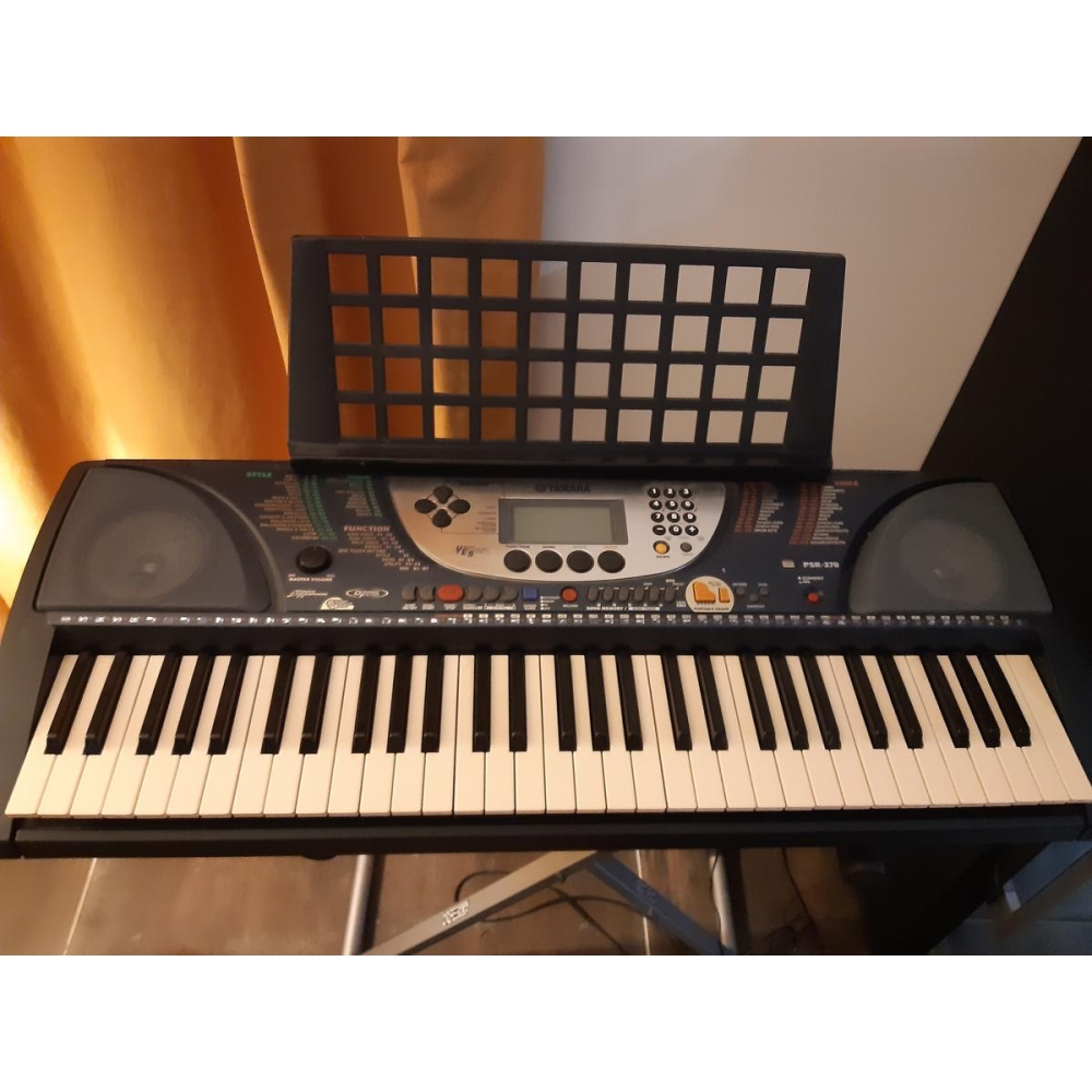 Synthetiseur Yamaha  PSR 270