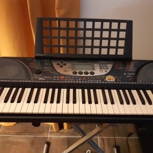 Synthetiseur Yamaha  PSR 270