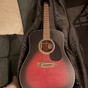 Takamine GS320 BBS Guitare folk.