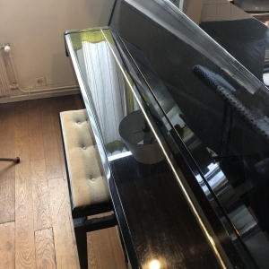 Yamaha piano droit