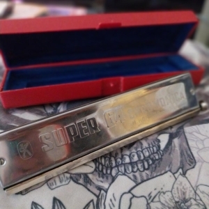 Harmonica chromatique hohner 16 trous