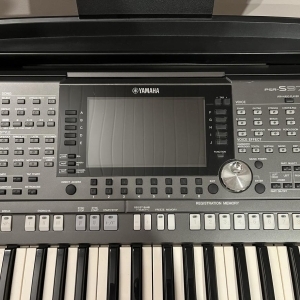 Yamaha PSR 970