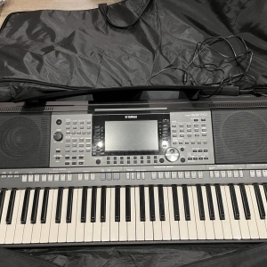 Yamaha PSR 970