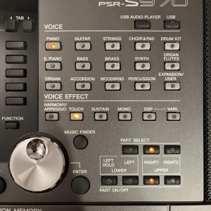 Yamaha PSR 970