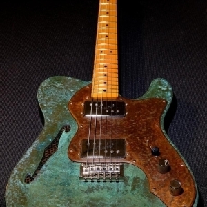 Telecaster Thinline Oxydé Bronze Style Trussart