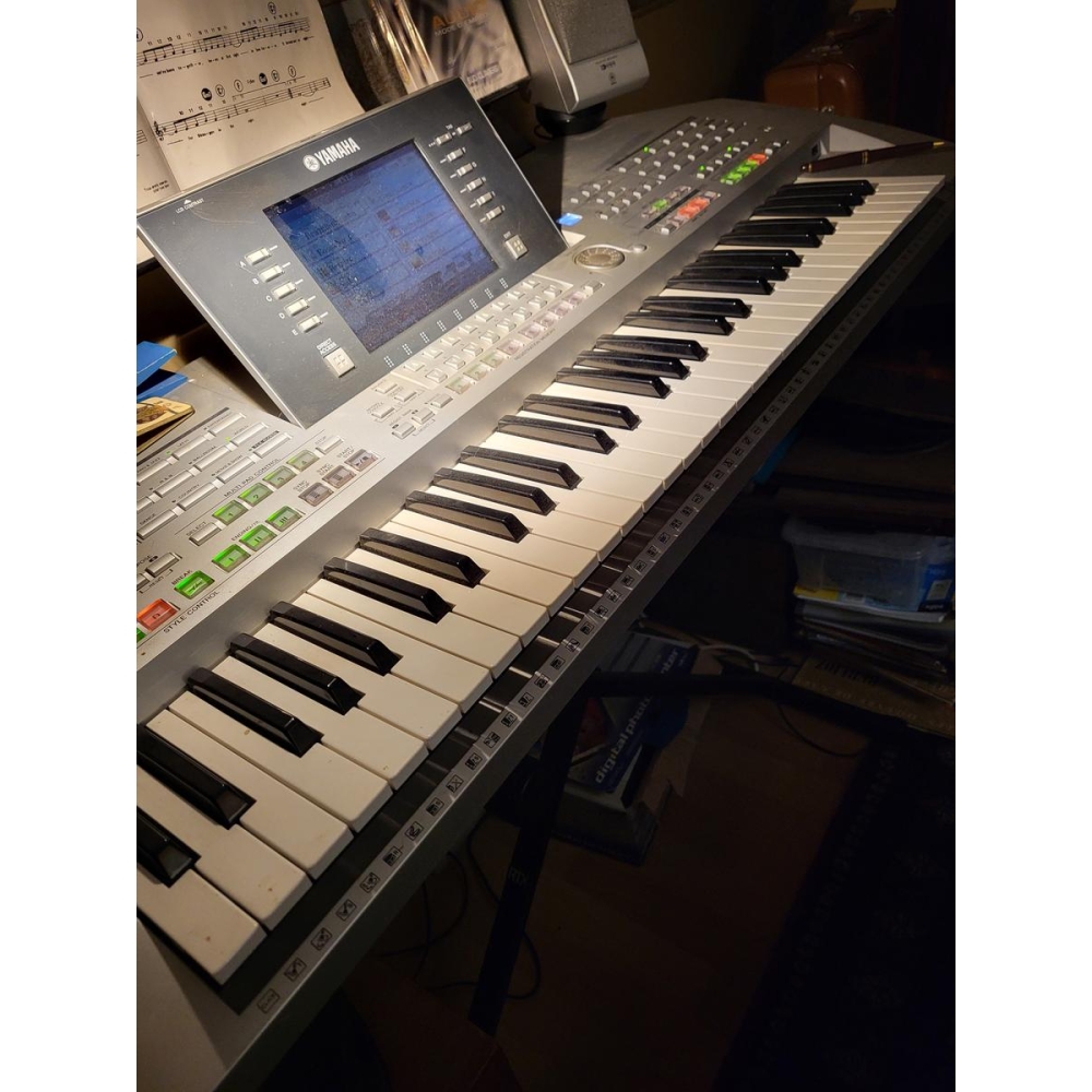 Yamaha Tyros 2