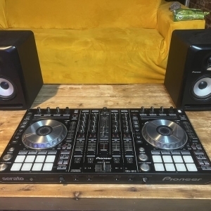 Pioneer Contrôleur DDJ-SX + enceintes