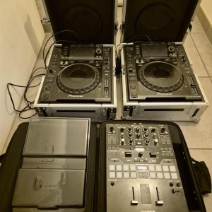 PIONEER Platines CDJ 2000 + DJM S9