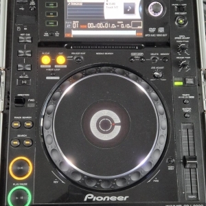 PIONEER Platines CDJ 2000 + DJM S9