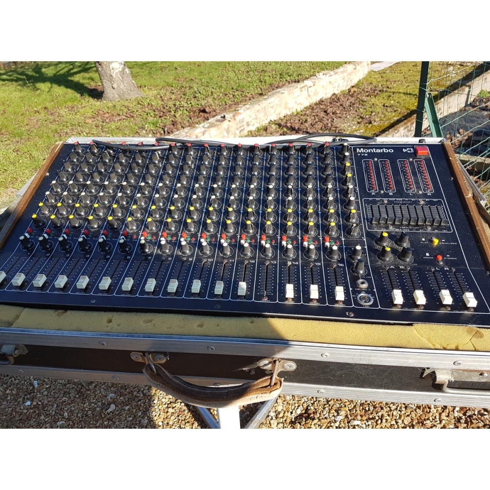 Montarbo 772 16/4/2 - table de mixage