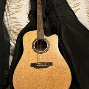 JM Forest guitare électro acoustique