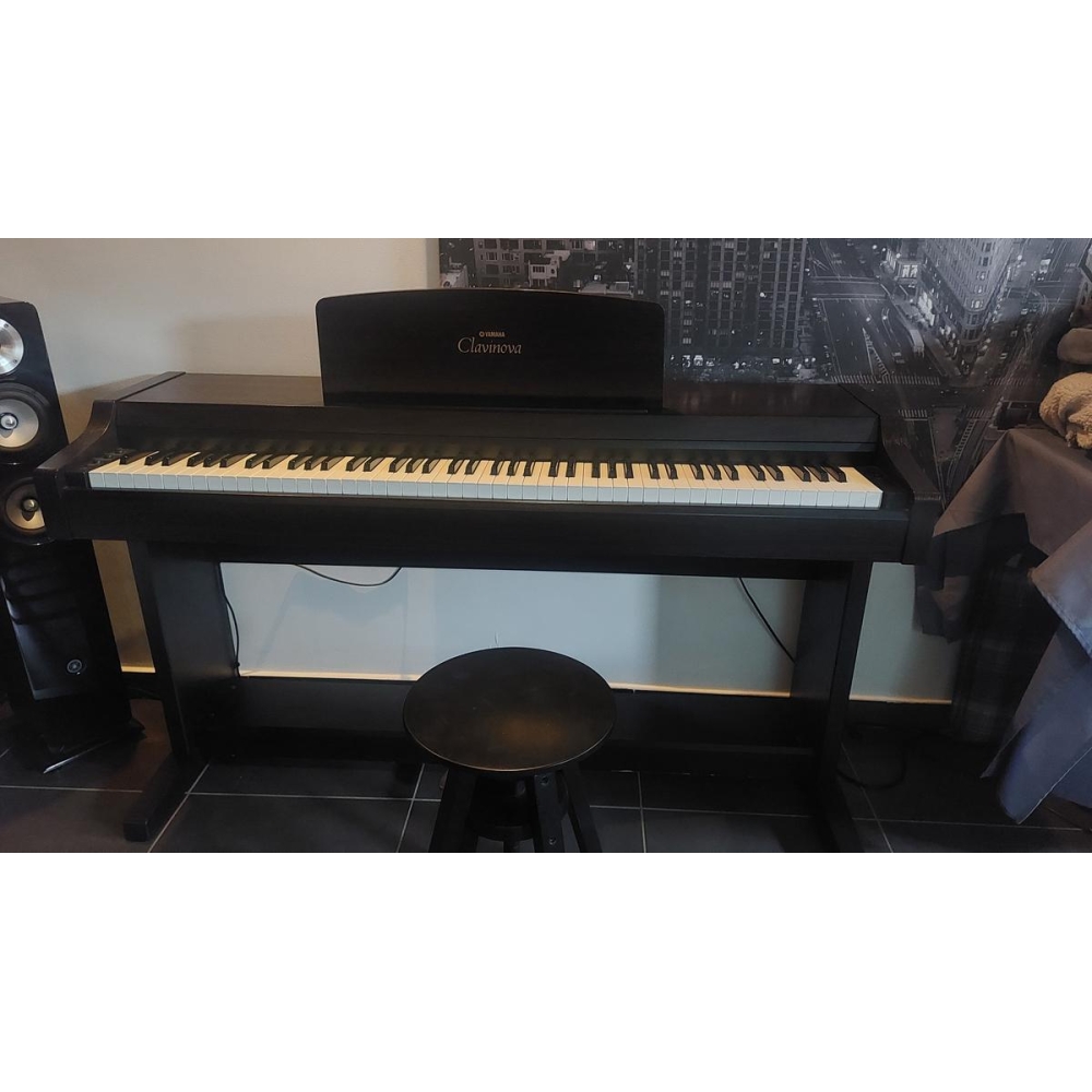 Yamaha clavinova