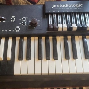 Studiologic Numa Organ 2