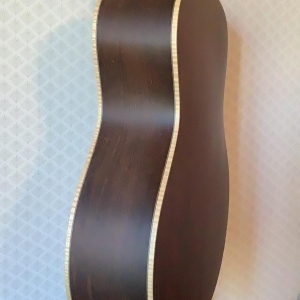 Guitare acoustique de Luthier