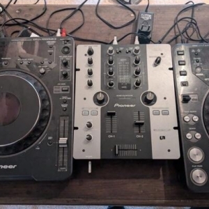 Pioneer CDJ-1000 x2 + DJM-250 + traktor scratch + ampli