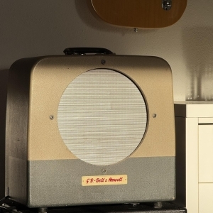 Bell & Howell Filmosound 202 Combo, modded by AMPTEK